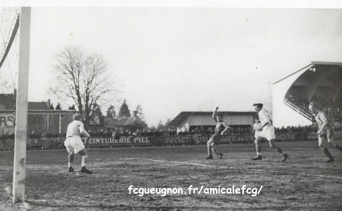 1947-48 16ème de finale de Coupe de France contre VERSAILLES 