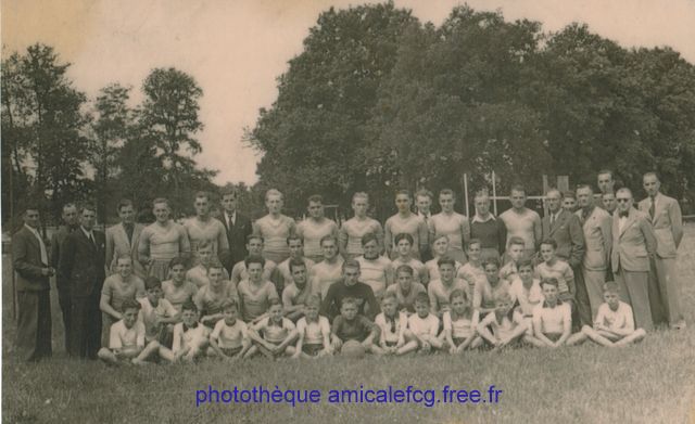 1944 Effectif du FC GUEUGNON 1944 Effectif du FC GUEUGNON